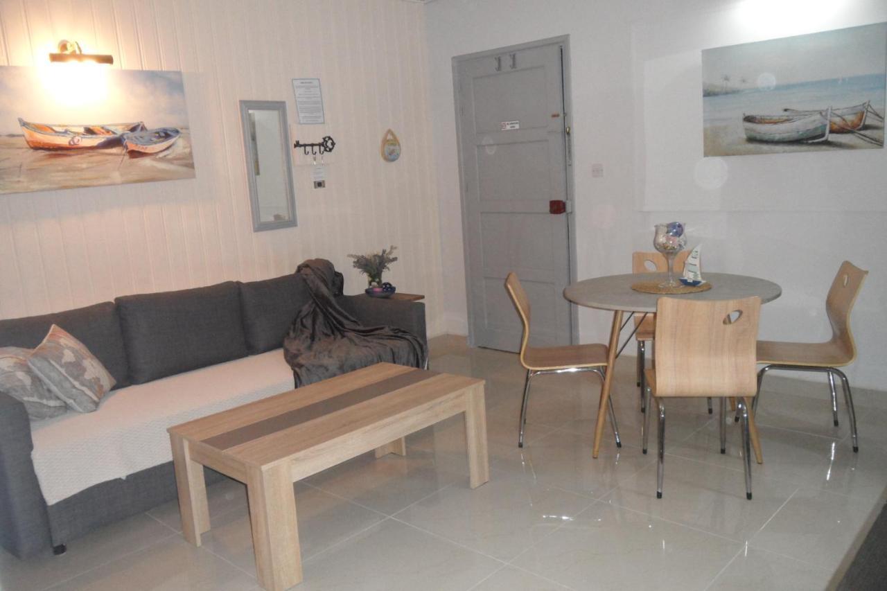 Apartment Ground Floor, FREE INTERNET Agia Napa Buitenkant foto